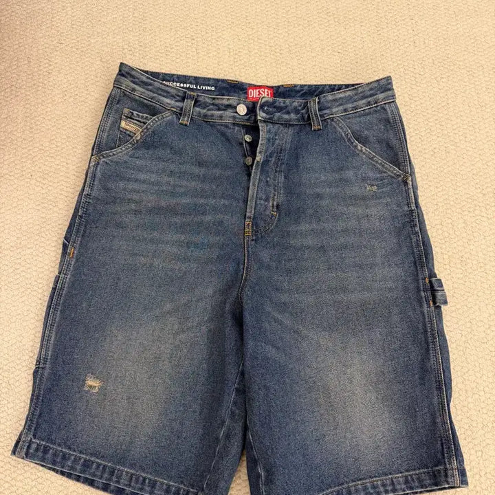 [BUNJANG] Diesel D-Livery-W-Short Denim Shorts Medium Blue Size 30 / 디젤 D-Livery-W-숏 데님 쇼츠 미디움 블루 30사이즈