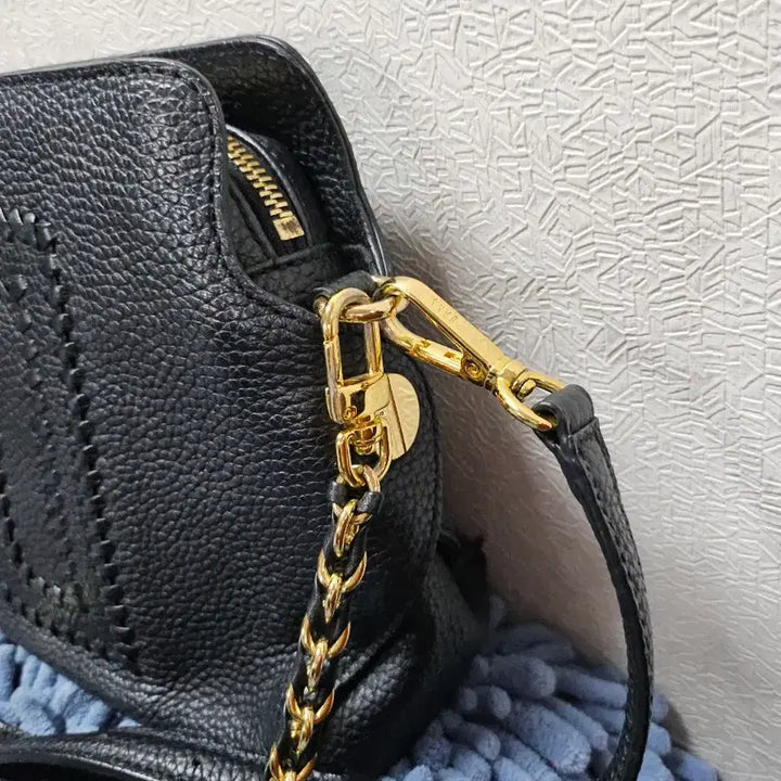 [BUNJANG] Daks Black Leather Strap DD Logo Small Chain Shoulder Crossbody Bag / 닥스 블랙 레더 스트랩 DD로고 스몰 체인 숄더크로스백