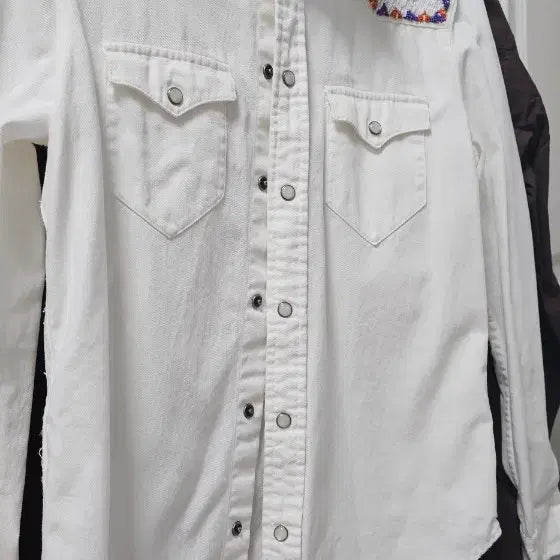 [BUNJANG] White Beaded Western Shirt / 화이트 비즈 웨스턴 셔츠