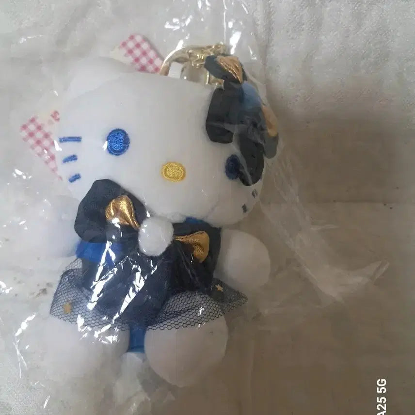 [BUNJANG] Sanrio Hello Kitty Doll Keychain Blue Dress / 산리오헬로키티 인형 키링 블루 드레스
