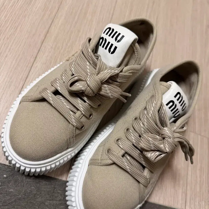[BUNJANG] Miu Miu Canvas Sneakers Beige / 미우미우 스니커즈 풀박스