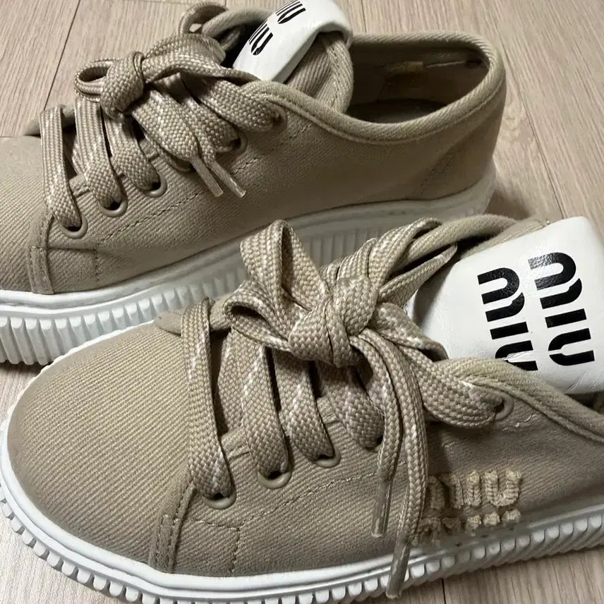 [BUNJANG] Miu Miu Canvas Sneakers Beige / 미우미우 스니커즈 풀박스