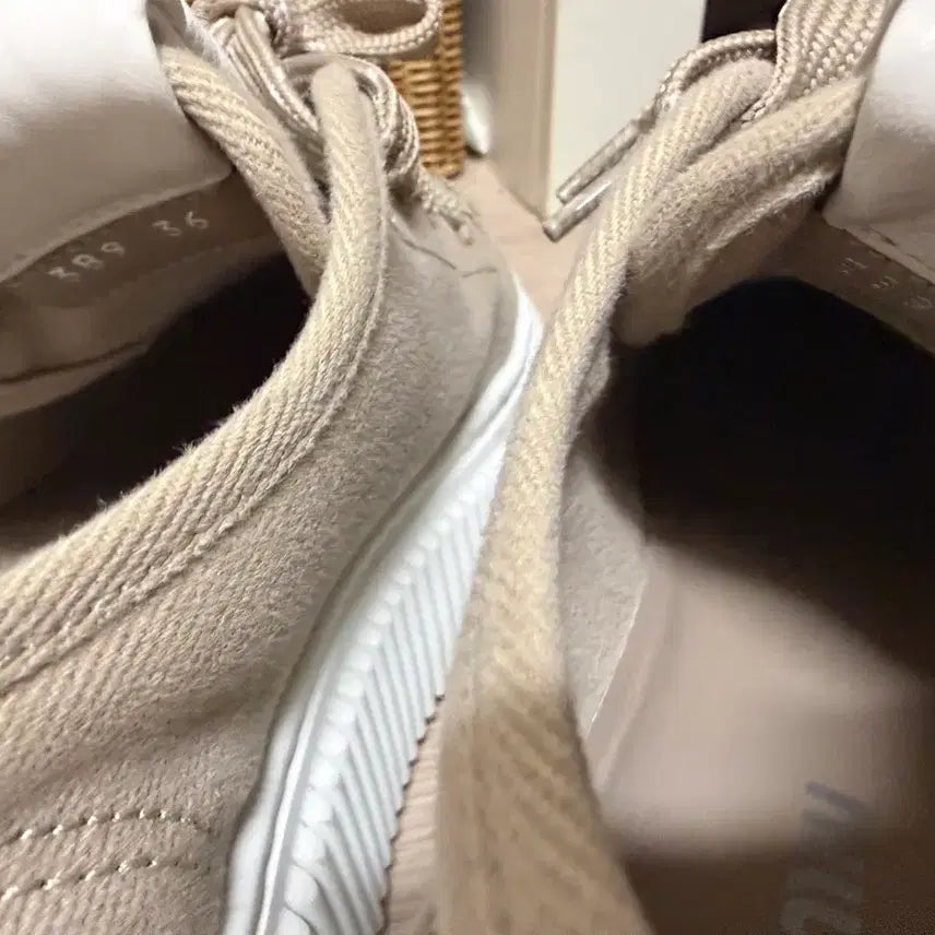 [BUNJANG] Miu Miu Canvas Sneakers Beige / 미우미우 스니커즈 풀박스