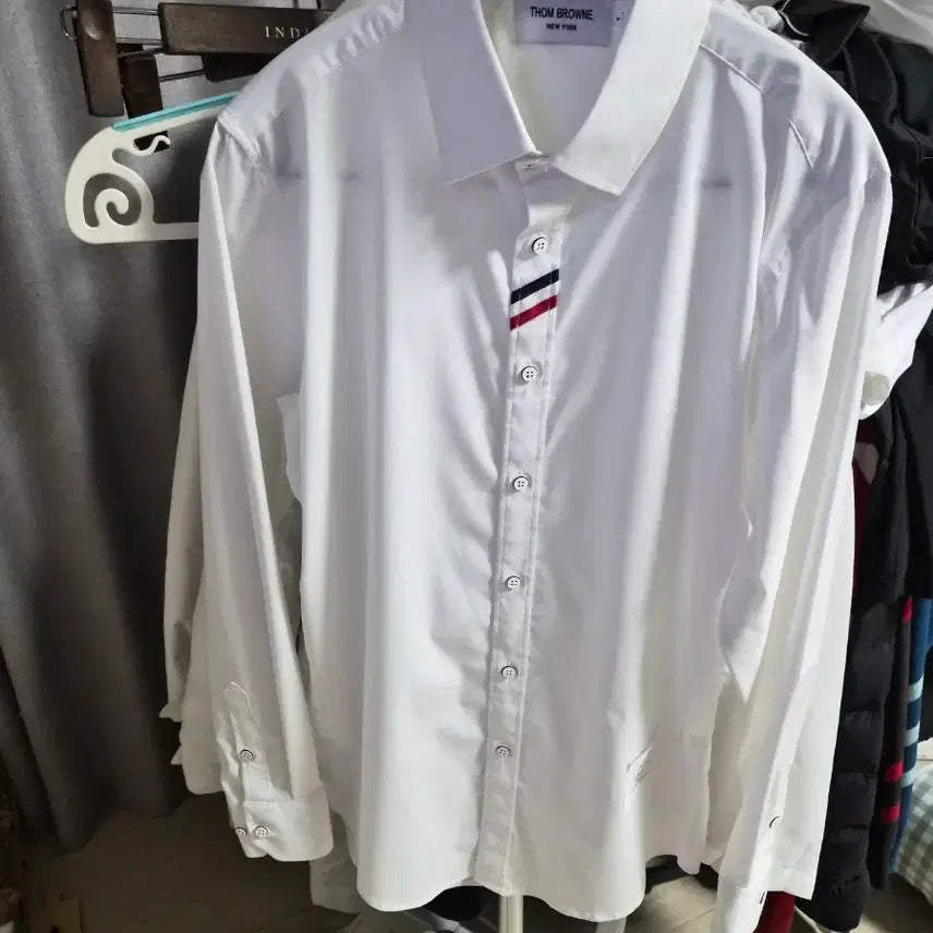 [BUNJANG] Thom Browne Signature Stripe Tab White Shirt / 톰브라운 삼선탭 화이트 셔츠