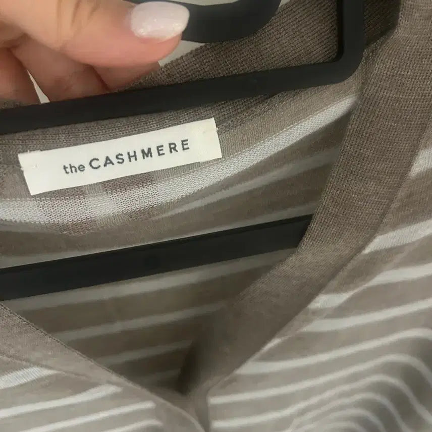 [BUNJANG] The Cashmere Stripe Cashmere Silk Blend Cardigan / 더캐시미어 스트라이프 캐시미어 실크혼방 가디건 85(새제품)