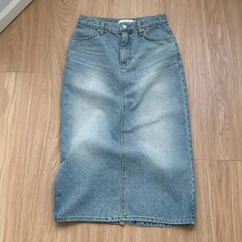 [BUNJANG] Ganaesra Ordinare Dark Blue Denim Long Skirt / 가내스라 ordinaire 노이 데님 롱스커트 (중청)