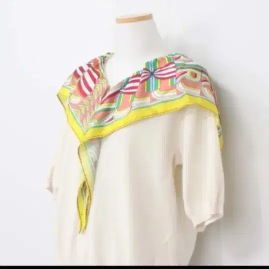 [BUNJANG] OZOC Ivory Short Sleeve Knit with Scarf Set / 아이보리 반팔 니트 + 스카프 세트
