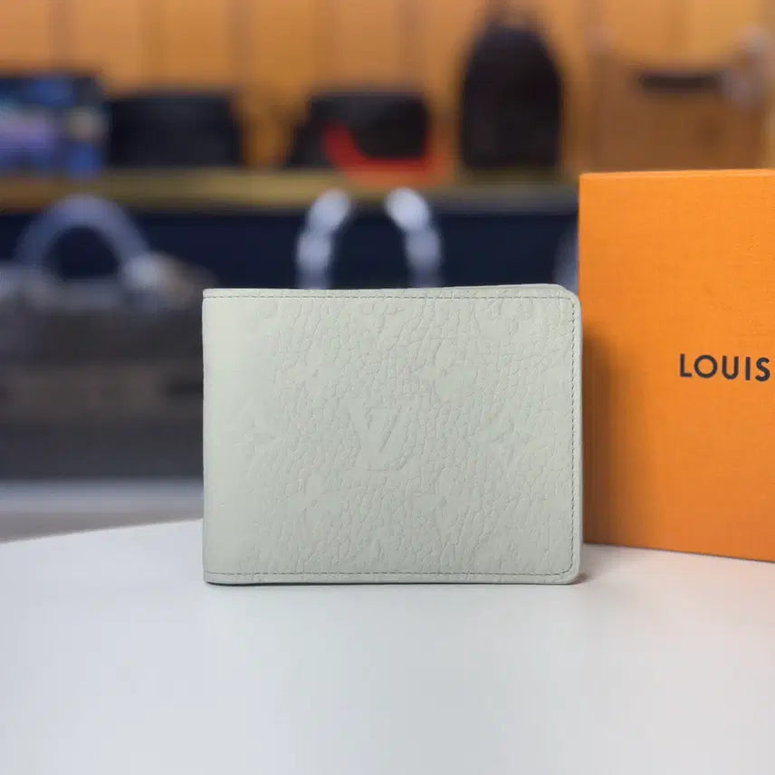 [BUNJANG] Louis Vuitton Taurillon Bifold Wallet / 루이비통 토뤼옹 반지갑