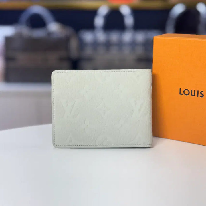 [BUNJANG] Louis Vuitton Taurillon Bifold Wallet / 루이비통 토뤼옹 반지갑