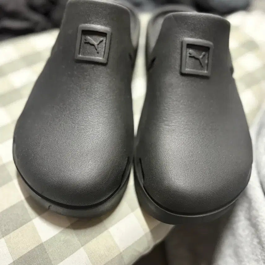 [BUNJANG] Puma Black Slippers Size 270-275 / 푸마 블랙 슬리퍼270-275