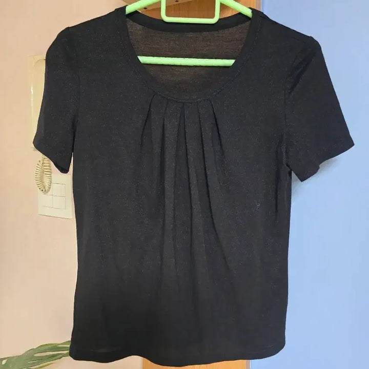 [BUNJANG] Amaca Black Pintuck Short Sleeve T-Shirt Size 38 / 아마카 블랙 핀탁 반팔 티셔츠 38