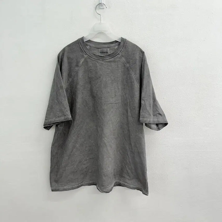 [BUNJANG] Dimitri Black All-Season Essential Pigment Short Sleeve T-Shirt / 디미트리블랙 올시즌 에센셜 피그먼트 반팔 티셔츠 (3)