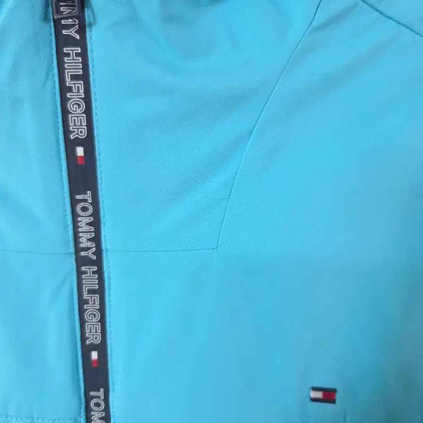 [BUNJANG] Tommy Hilfiger Blue Hooded Windbreaker / [할인상품]타미힐피거 블루 후드 바람막이