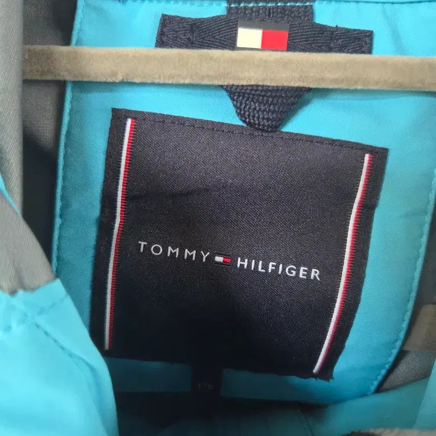 [BUNJANG] Tommy Hilfiger Blue Hooded Windbreaker / [할인상품]타미힐피거 블루 후드 바람막이