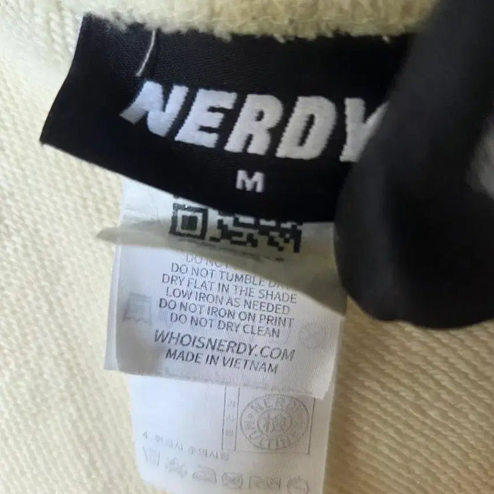 [BUNJANG] NERDY Line Track Jogger Pants Ivory / [할인상품]널디 라인 트랙 조거 팬츠 아이보리