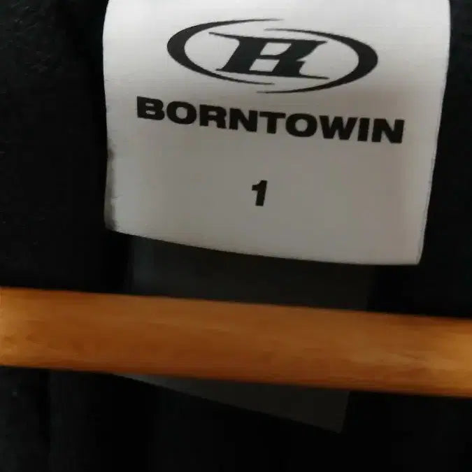 [BUNJANG] BORNTOWIN Black Training Pants / BORNTOWIN 블랙 트레이닝바지