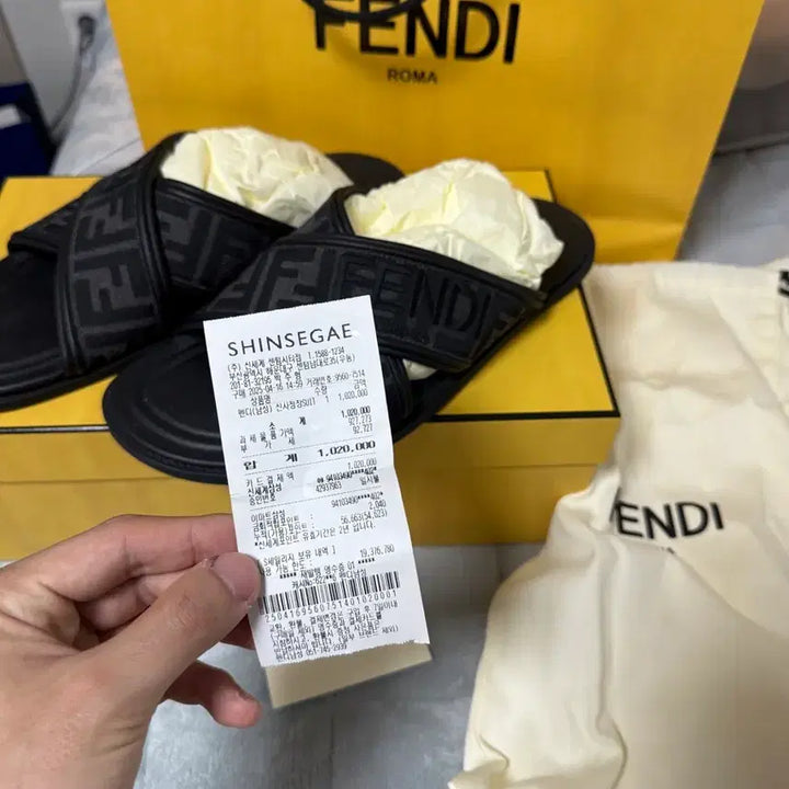 [BUNJANG] Fendi Monogram Slides / 펜디 모노그램 슬리퍼