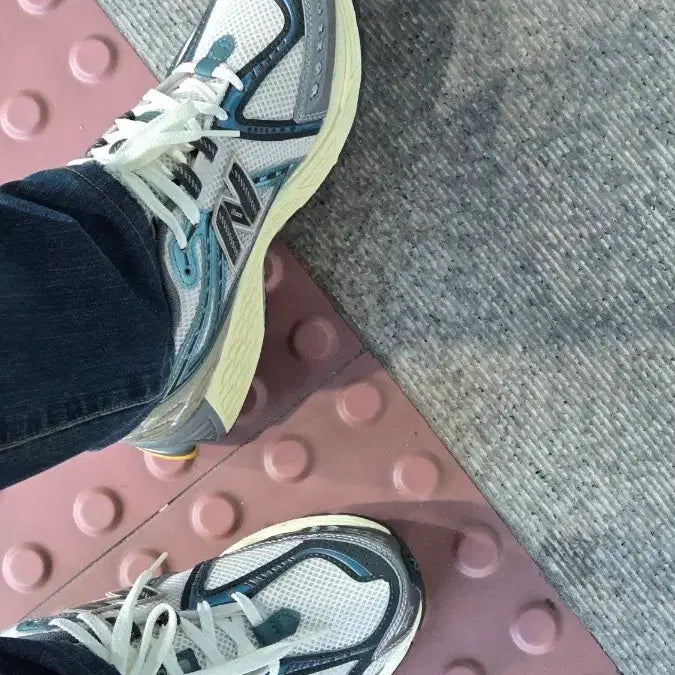 [BUNJANG] New Balance 1906R Sneakers Beige/Blue / 뉴발란스 1906R 스니커즈 베이지/블루 1회착용
