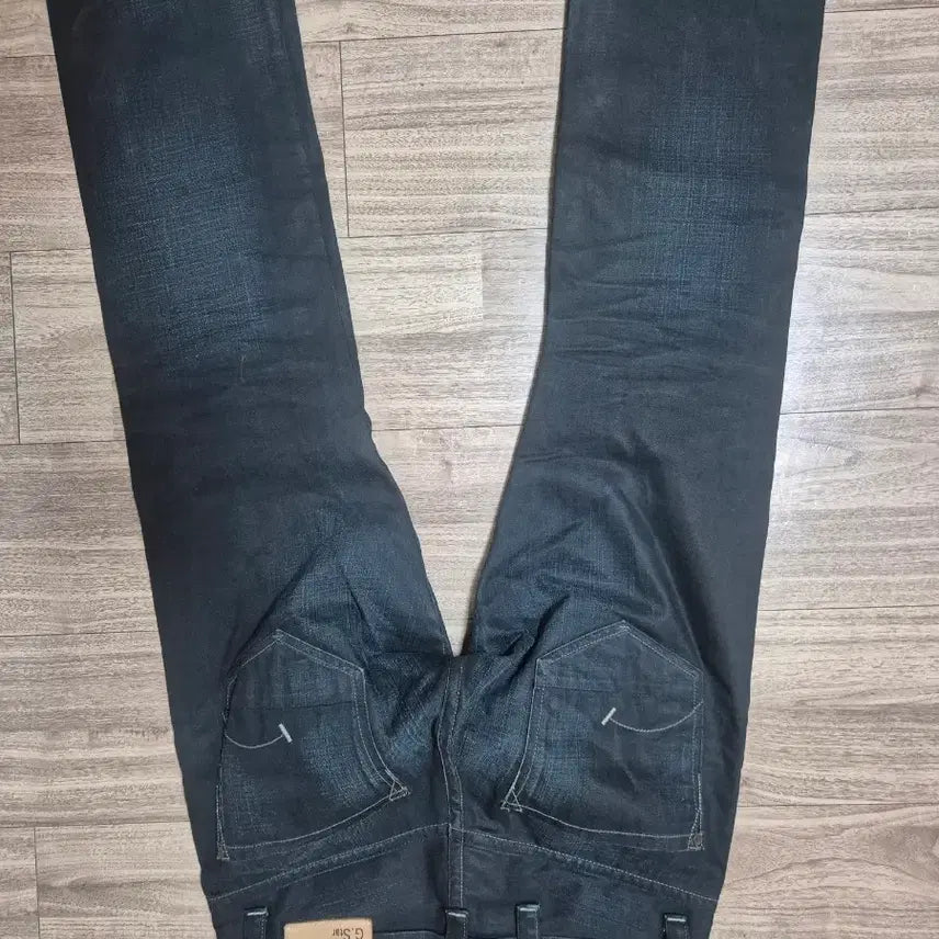 [BUNJANG] G-Star RAW Dark Wash Slim Fit Jeans / 지스타 로우(G-Star RAW)의 다크 워싱 슬림핏 청바지입니다. 시착