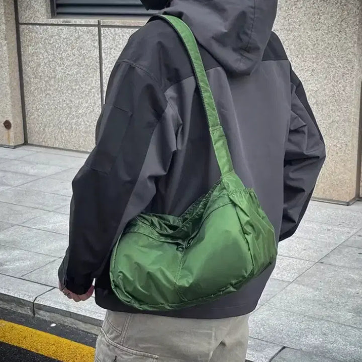 [BUNJANG] Unisex Crossbody Bag - Black, Green, Gray / 새상품 공용 크로스백 블랙 그린 그레이