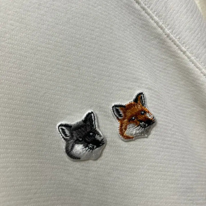 [BUNJANG] Maison Kitsuné Double Fox Sweatshirt Ivory / 메종키츠네 더블 폭스 아이보리 맨투맨 M