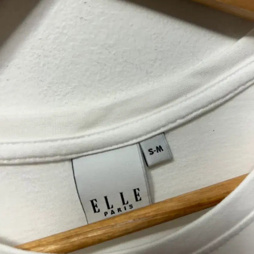 [BUNJANG] ELLE Paris Printing Short Sleeve T-Shirt White / ELLE 파리 프린팅 반팔 티셔츠 화이트 s/m