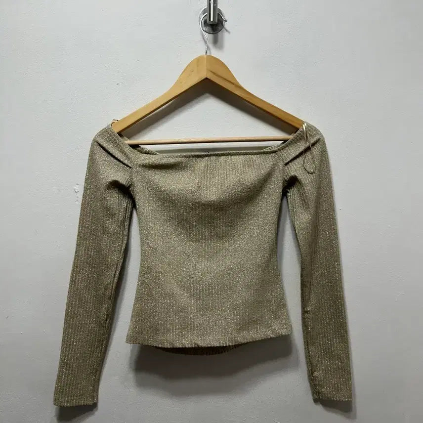 [BUNJANG] Zara Shirring Gold Long Sleeve Blouse (Size S) / 자라 셔링 골드 긴팔 블라우스 새상품 S