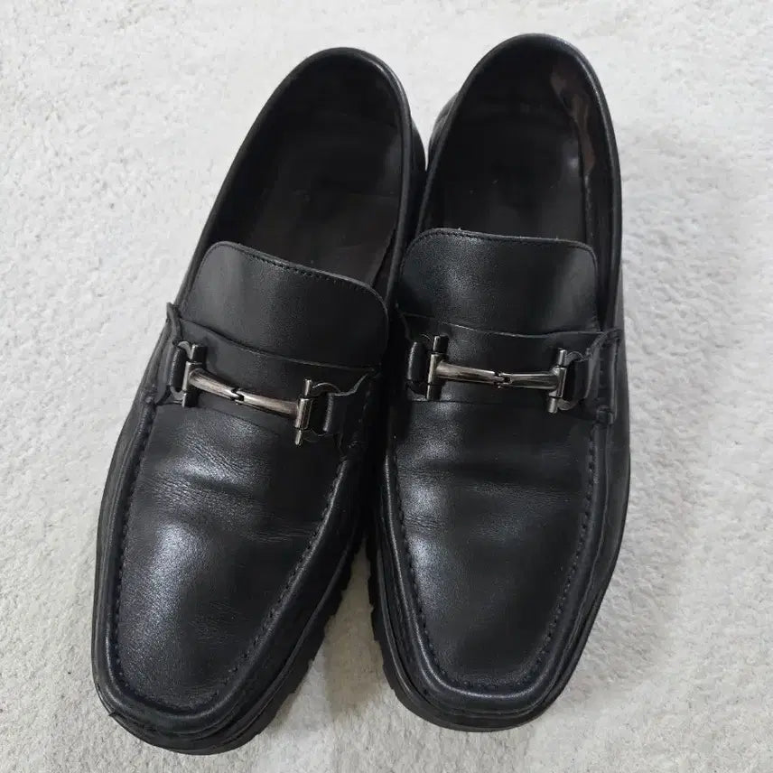 [BUNJANG] Salvatore Ferragamo Leather Loafers / 정품 페레가모 로퍼