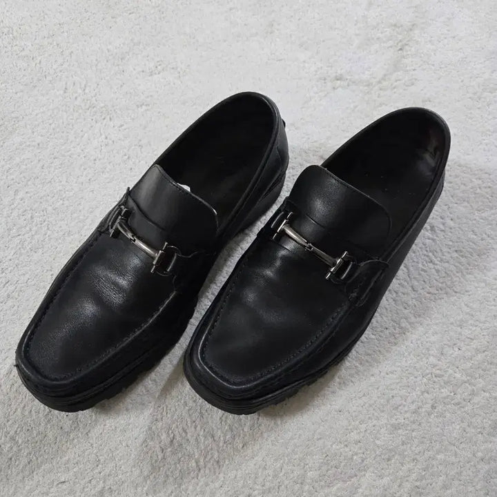 [BUNJANG] Salvatore Ferragamo Leather Loafers / 정품 페레가모 로퍼