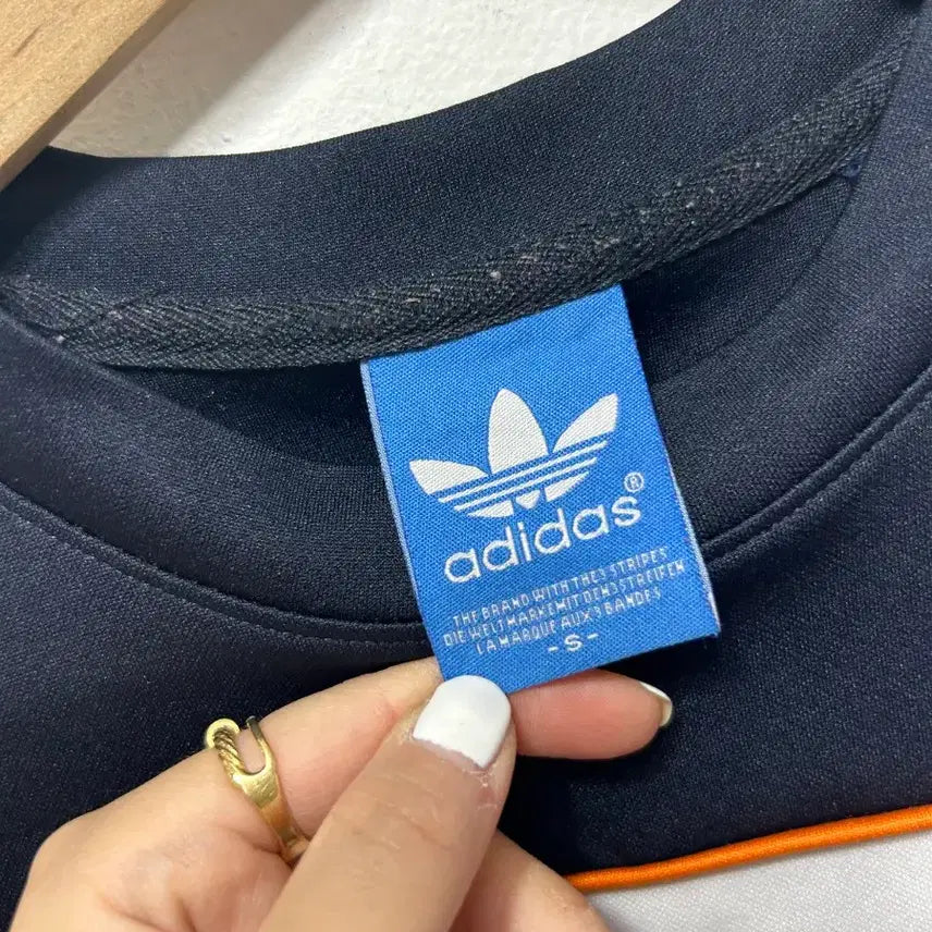 [BUNJANG] Adidas Black Three Stripes Logo Sweatshirt Size S / 아디다스 검정색 삼선 로고 맨투맨 S