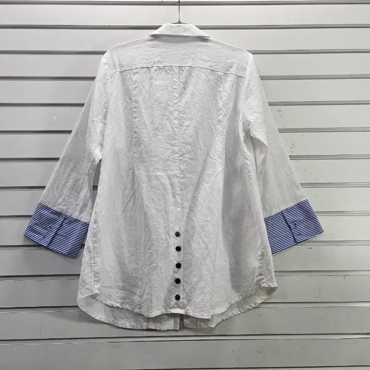 [BUNJANG] White Stripe Linen Blend Blouse / 화이트 스트라이프 포인트 마 여성남방/보물찾기천사