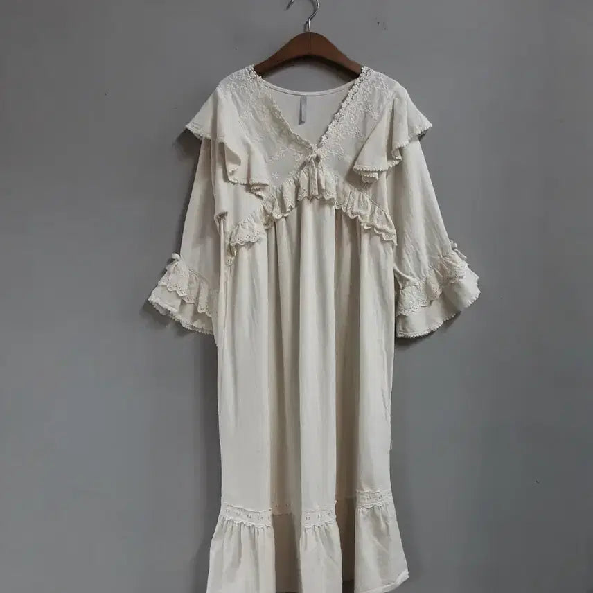 [BUNJANG] Unaluz Ivory Lace Long Dress / unaluz 아이보리 레이스 롱 원피스 free