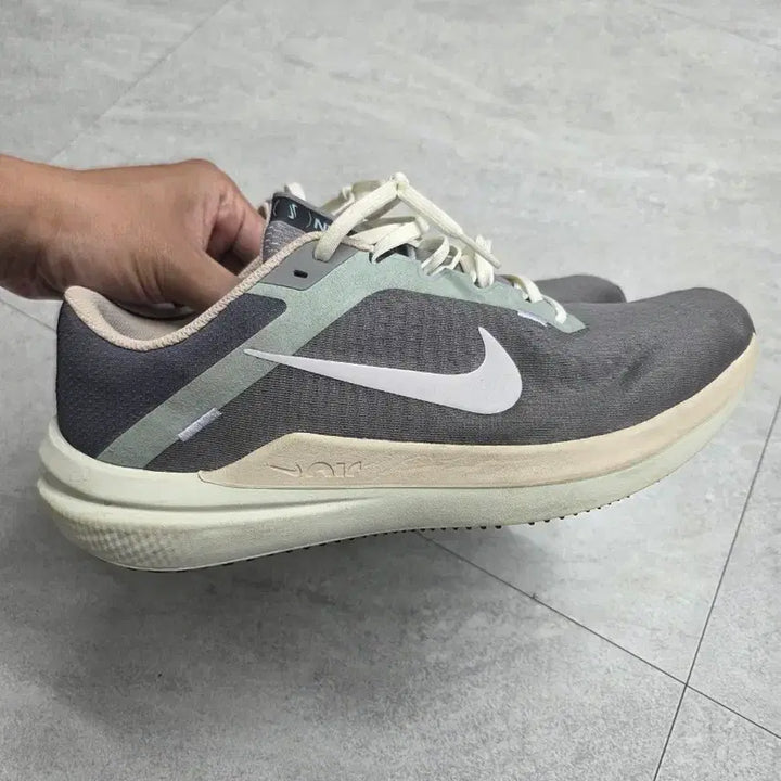 [BUNJANG] Nike Air Winflo 10 Running Shoes (285) / 나이키 런닝화 에어윈플로10 런닝화 285