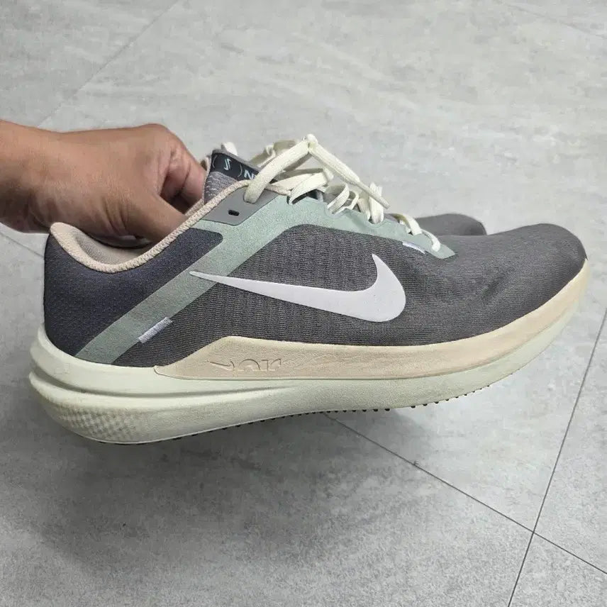 [BUNJANG] Nike Air Winflo 10 Running Shoes (285) / 나이키 런닝화 에어윈플로10 런닝화 285