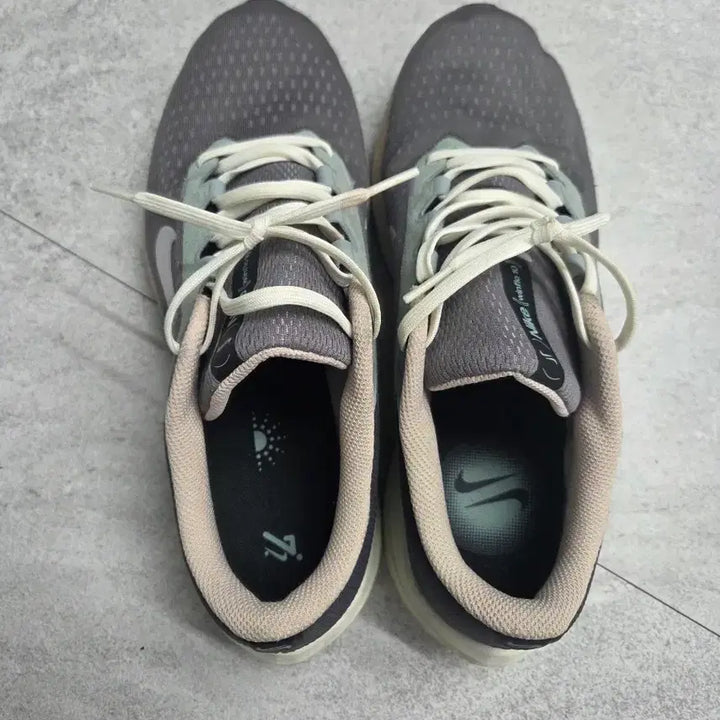 [BUNJANG] Nike Air Winflo 10 Running Shoes (285) / 나이키 런닝화 에어윈플로10 런닝화 285