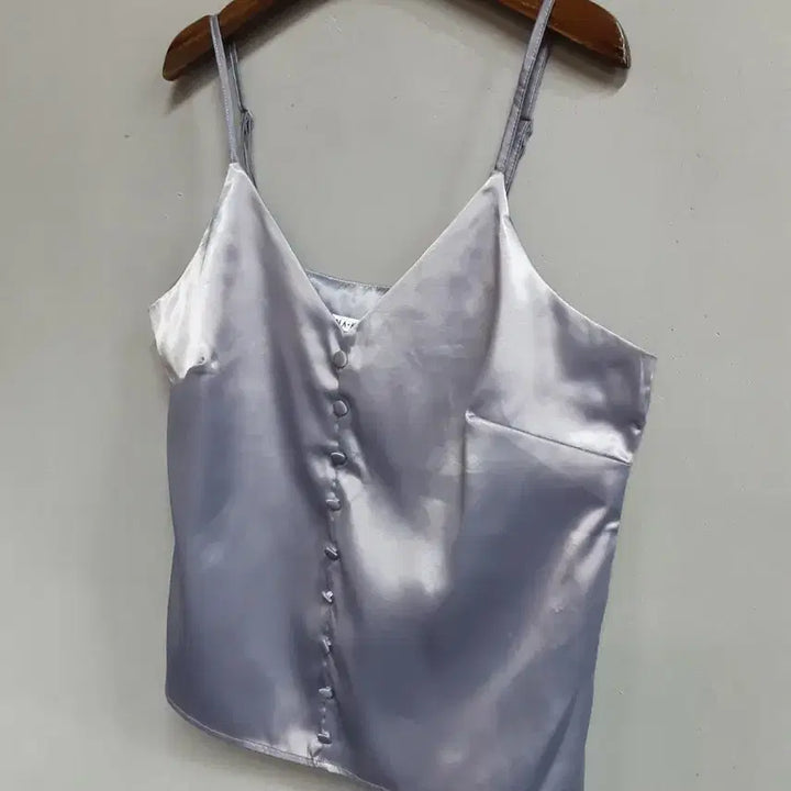 [BUNJANG] NA-KD Silky Button Cami Top - Medium / NA-KD 실키 버튼 카미탑 M