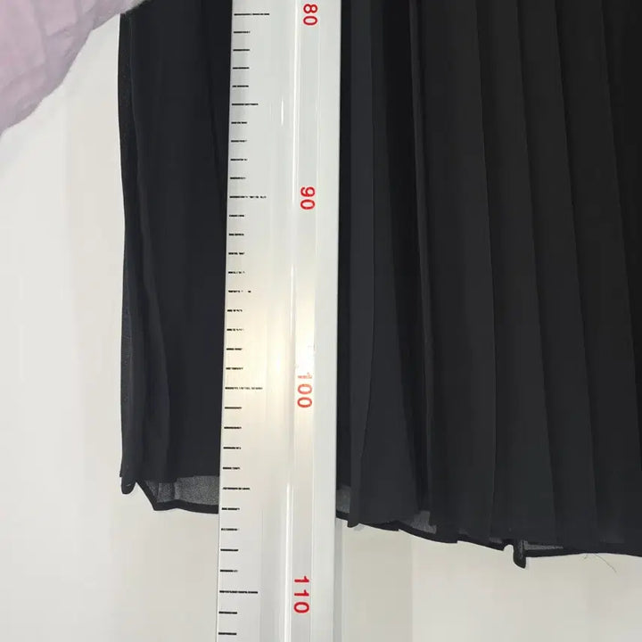 [BUNJANG] Kaye Su Black Pleated Sleeveless Maxi Dress / Kaye Su 블랙 플리츠 롱 원피스 민소매 77