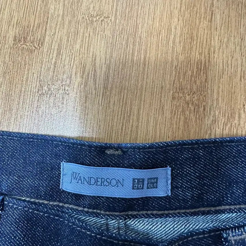 [BUNJANG] Uniqlo JW Anderson Straight Jeans 30 / 유니클로 JW앤더슨 스트레이트 진 30
