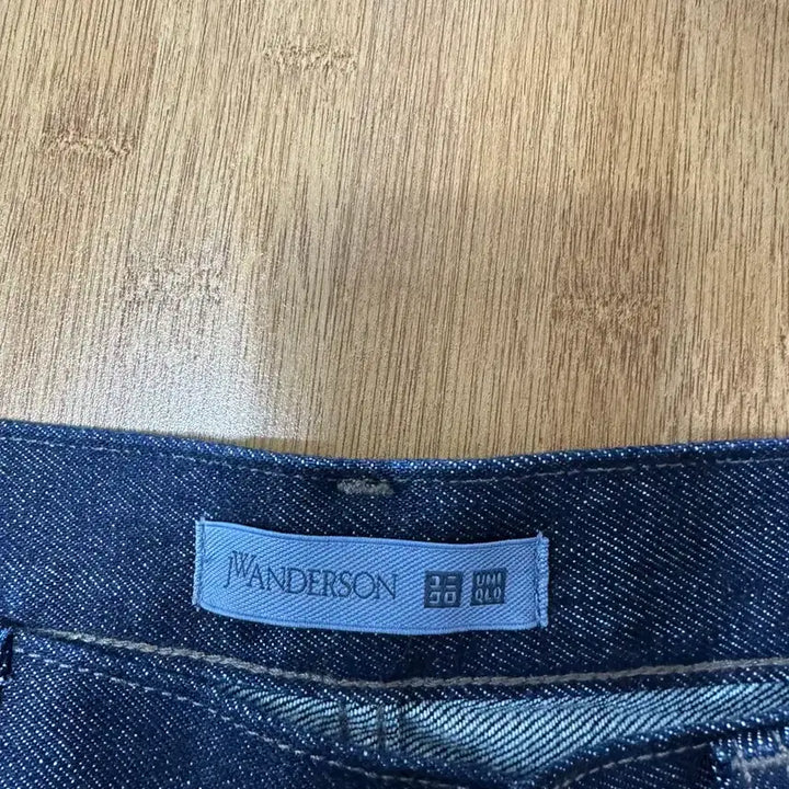 [BUNJANG] Uniqlo JW Anderson Straight Jeans 30 / 유니클로 JW앤더슨 스트레이트 진 30