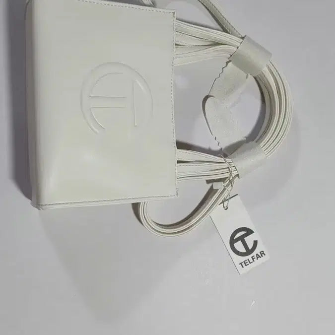 [BUNJANG] Telfar Shopper Bag White Small / 텔파 쇼퍼백 화이트 스몰 사이즈