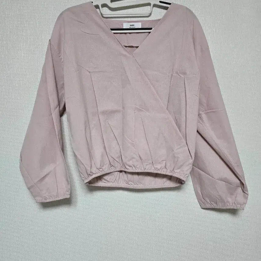 [BUNJANG] BABI Wrap Blouse Pink / BABI 랩 블라우스 핑크색