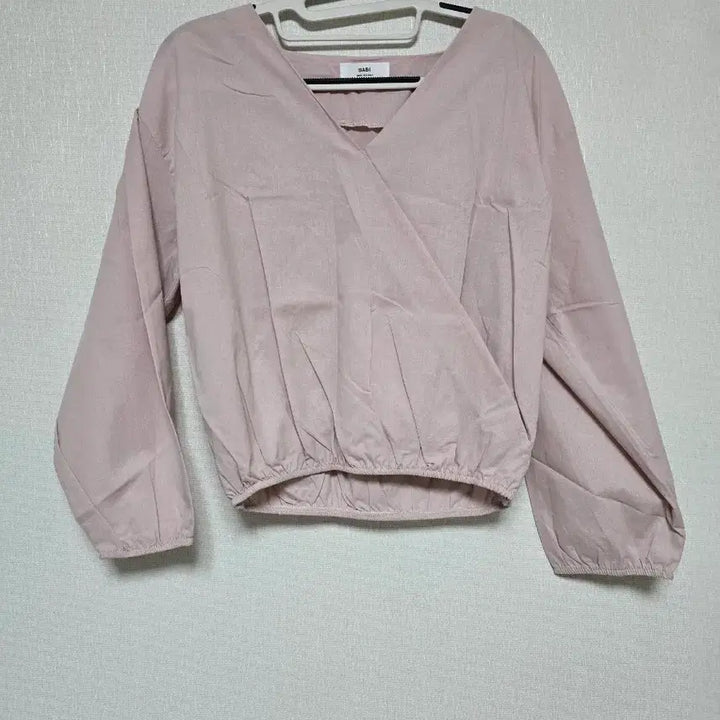 [BUNJANG] BABI Wrap Blouse Pink / BABI 랩 블라우스 핑크색