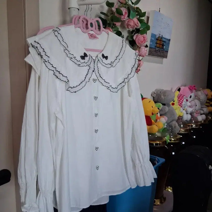 [BUNJANG] White Big Collar Blouse with Frill and Ribbon Detail / 화이트 빅카라 블라우스