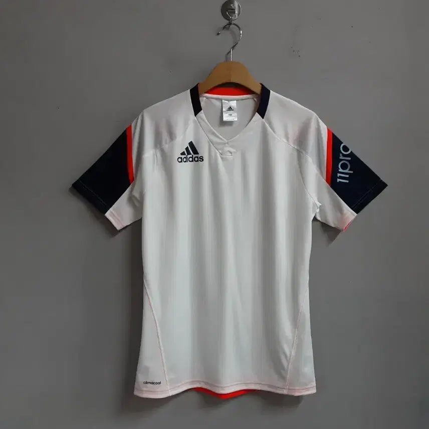 [BUNJANG] Adidas 11pro Functional T-shirt Size 100 / 아디다스 11pro 기능성 반팔티 100