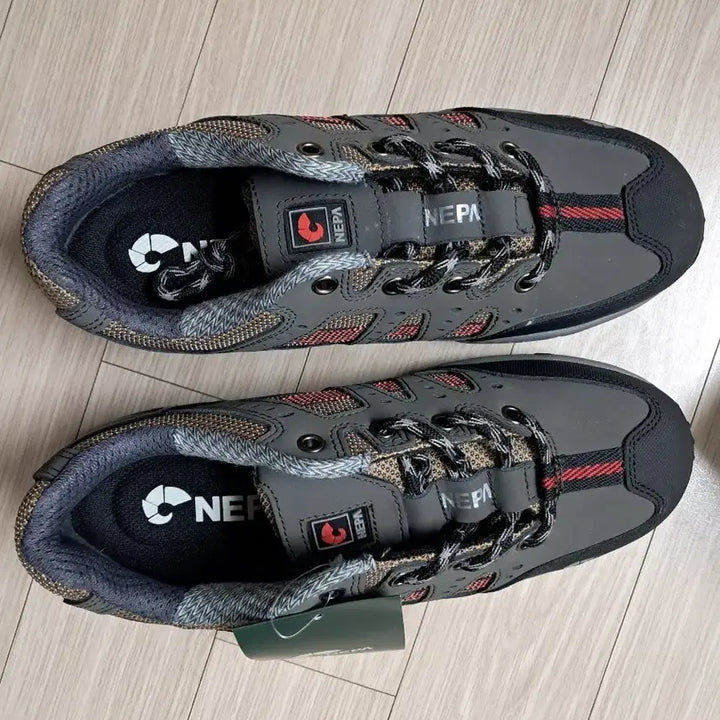 [BUNJANG] NEPA Hiking Shoes/Sneakers 255 / [새상품]네파 NEPA 등산화 운동화 255