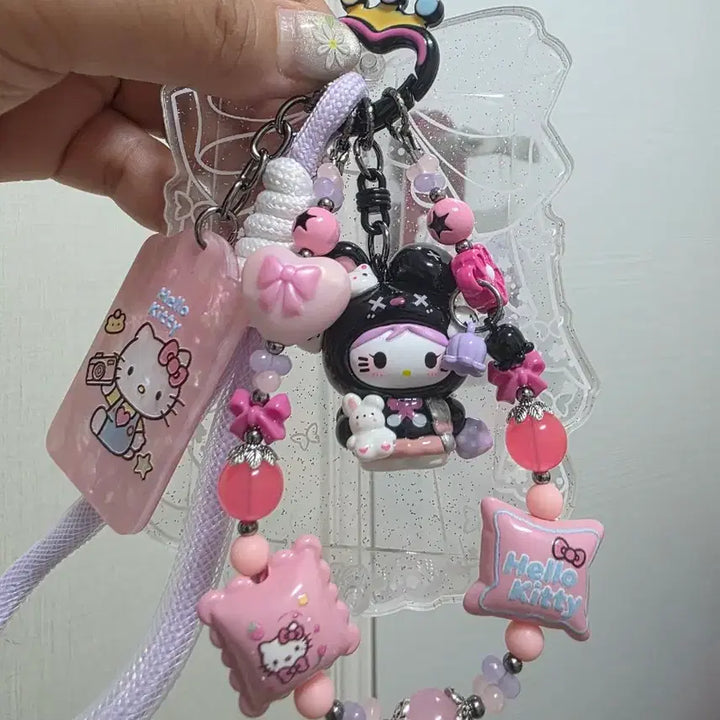 [BUNJANG] Handmade Hello Kitty Beaded Keychain / 수제 키티 비즈 키링