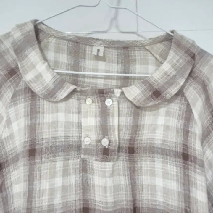 [BUNJANG] Round Collar Linen Check Blouse / 라운드 칼라 린넨 $체크무늬 블라우스66