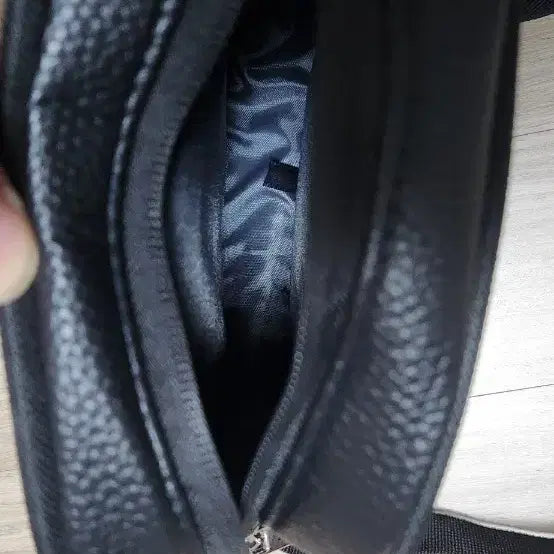 [BUNJANG] SUPERILLA Black Mini Crossbag / SUPERILLA 슈퍼릴라 블랙 미니 크로스백 택가7만