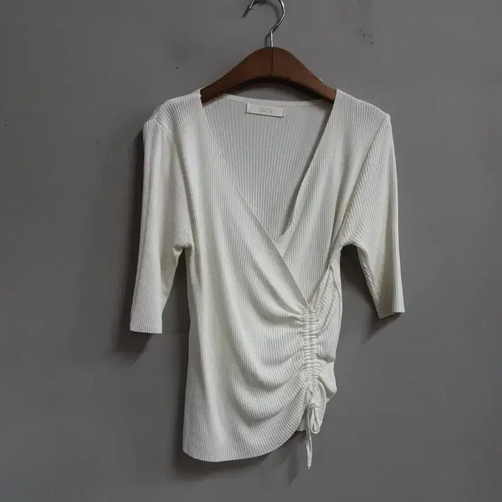[BUNJANG] ab.fz White Shirring Wrap Ribbed Knit Top / ab.f.z 화이트 셔링 랩 골지 니트 55