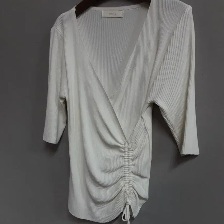 [BUNJANG] ab.fz White Shirring Wrap Ribbed Knit Top / ab.f.z 화이트 셔링 랩 골지 니트 55